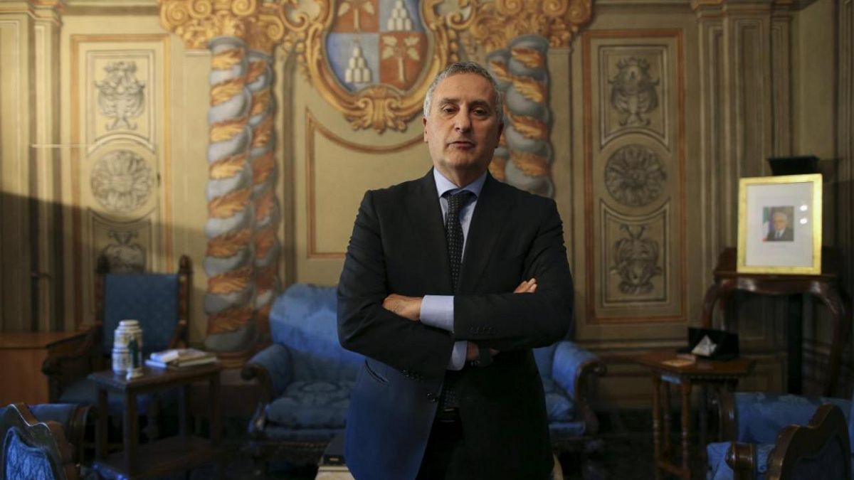 Franco Roberti à Euronews: "A máfia não é um problema exclusivamente italiano"