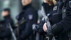 اعتقال شخص واغلاق منطقة بوسط العاصمة السويسرية بسبب تهديد بوجود قنبلة 