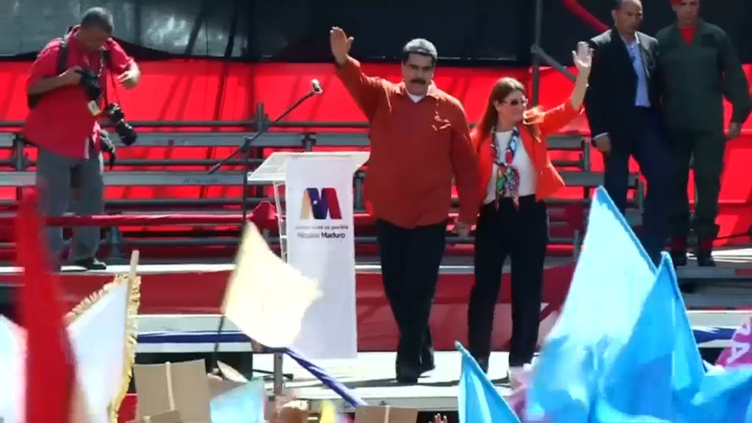 Venezuela başkanlık seçimlerini erteledi