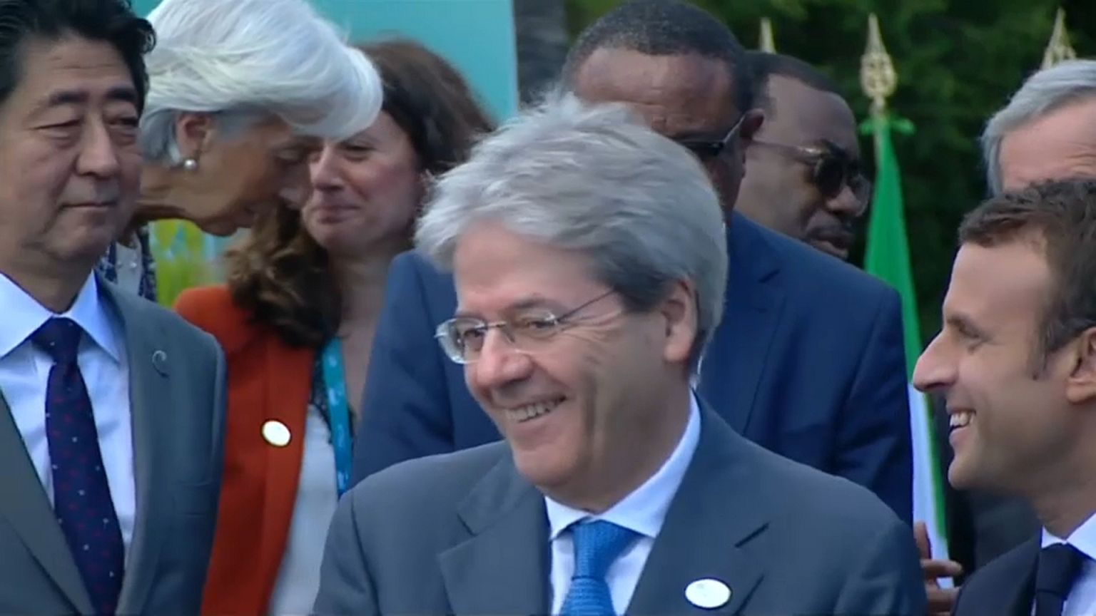 Profilo basso e alta politica, Gentiloni il premier che non vuole nemici