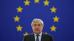 Italie : Antonio Tajani adoubé par Silvio Berlusconi