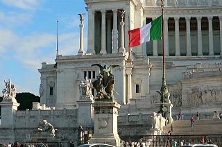 Italy prepares to vote after divisive race