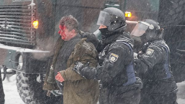 Violentos confrontos em Kiev Violentos confrontos em Kiev