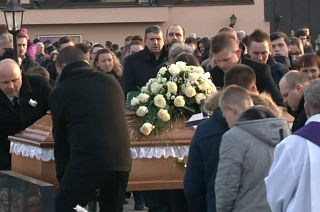 Slovakia mourns slain journalist
