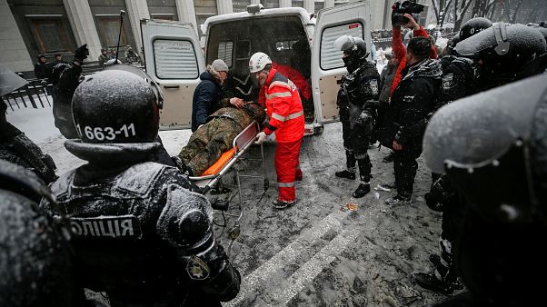 Ukraine : heurts violents entre policiers et manifestants Ukraine : heurts violents entre policiers et manifestants