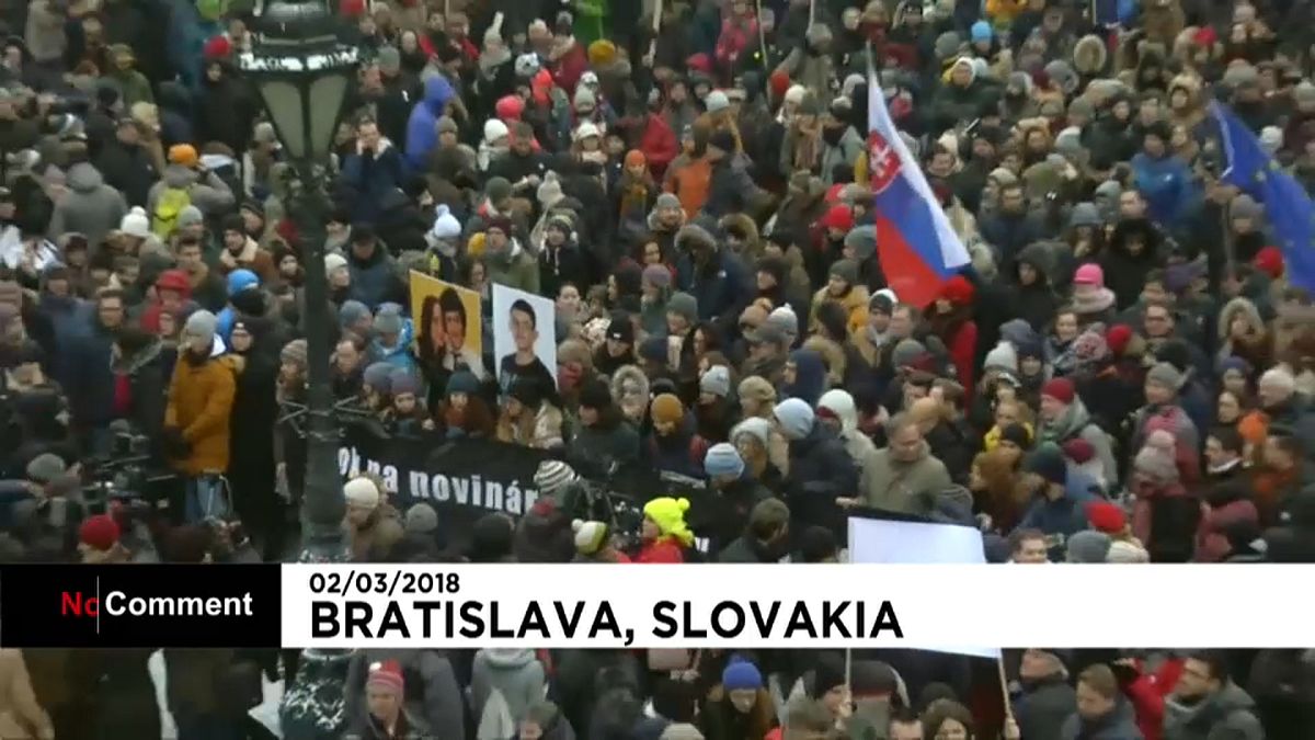 Slovacchia, in migliaia marciano a Bratislava per l'omicidio  Kuciak 
