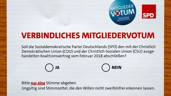Τα μέλη του SPD ενέκριναν τη συμμαχία με τη Μέρκελ Τα μέλη του SPD ενέκριναν τη συμμαχία με τη Μέρκελ