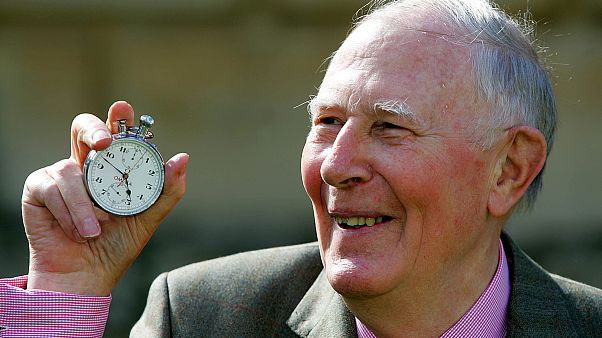 Meghalt Sir Roger Bannister Meghalt Sir Roger Bannister