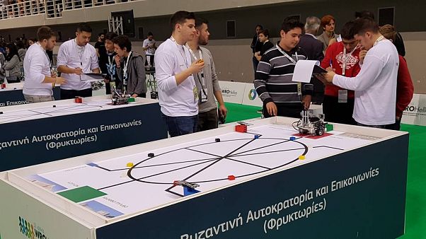 Όλοι νικητές στον Πανελλήνιο Διαγωνισμό Εκπαιδευτικής Ρομποτικής Όλοι νικητές στον Πανελλήνιο Διαγωνισμό Εκπαιδευτικής Ρομποτικής