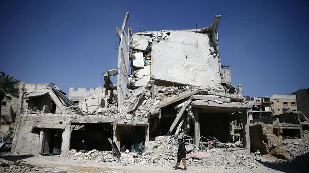 Bombardıman altındaki Doğu Guta'ya insani yardım ulaşmıyor Bombardıman altındaki Doğu Guta'ya insani yardım ulaşmıyor