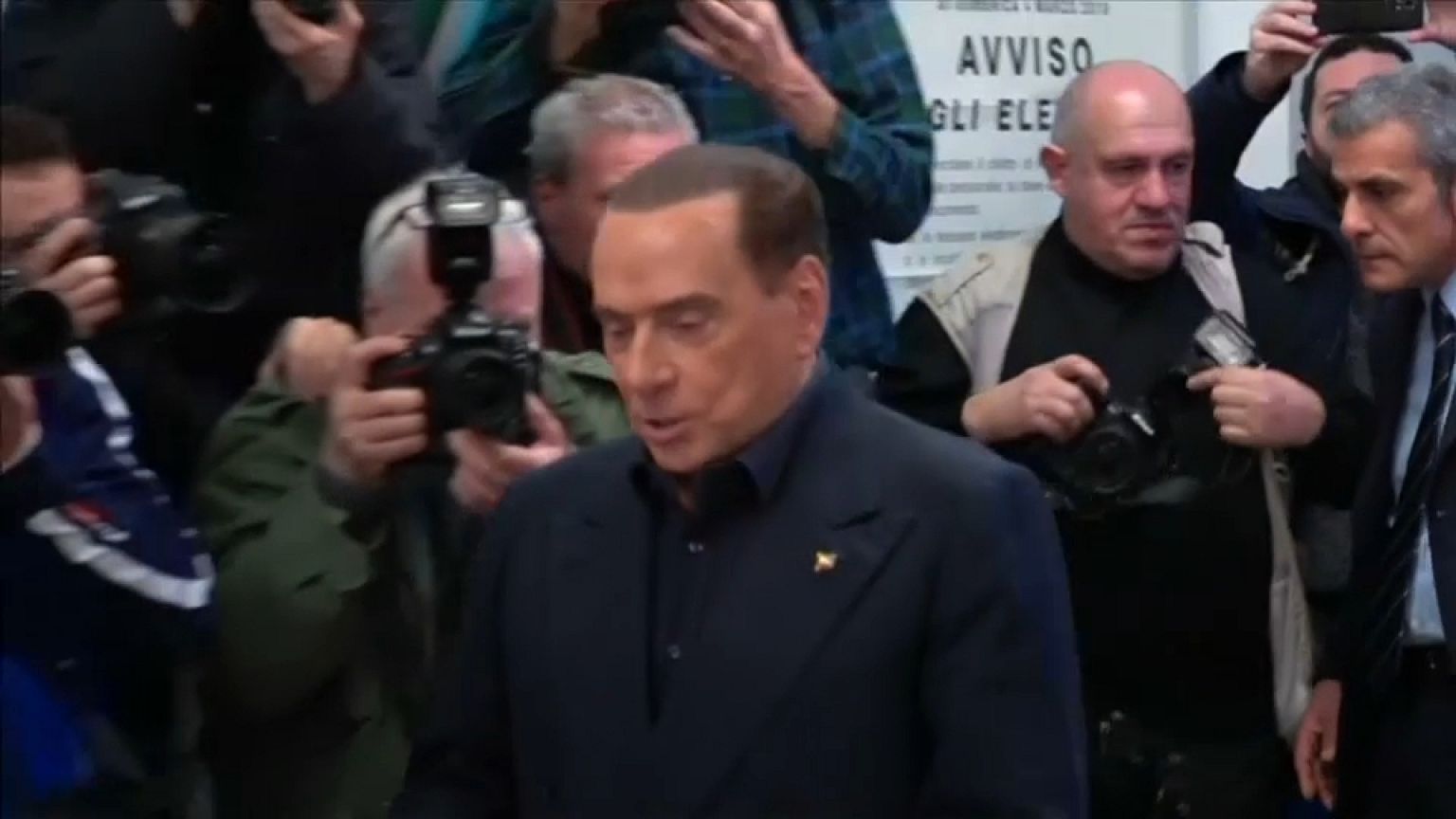 La derecha gana elecciones en Italia seguida por el M5S, según sondeo