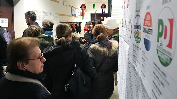 الانتخابات الإيطالية: الحزب الديمقراطي الحاكم يعترف بهزيمته والأحزاب الشعبوية تتقدّم الانتخابات الإيطالية: الحزب الديمقراطي الحاكم يعترف بهزيمته والأحزاب الشعبوية تتقدّم