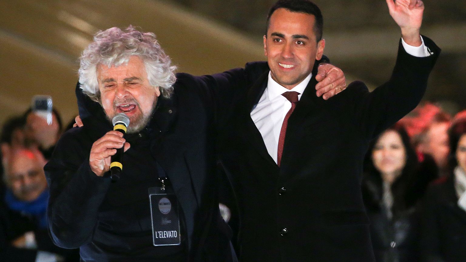 Cinco gráficos que explican el voto antisistema de los italianos