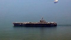 Vietnam: US aircraft carrier makes historic visit