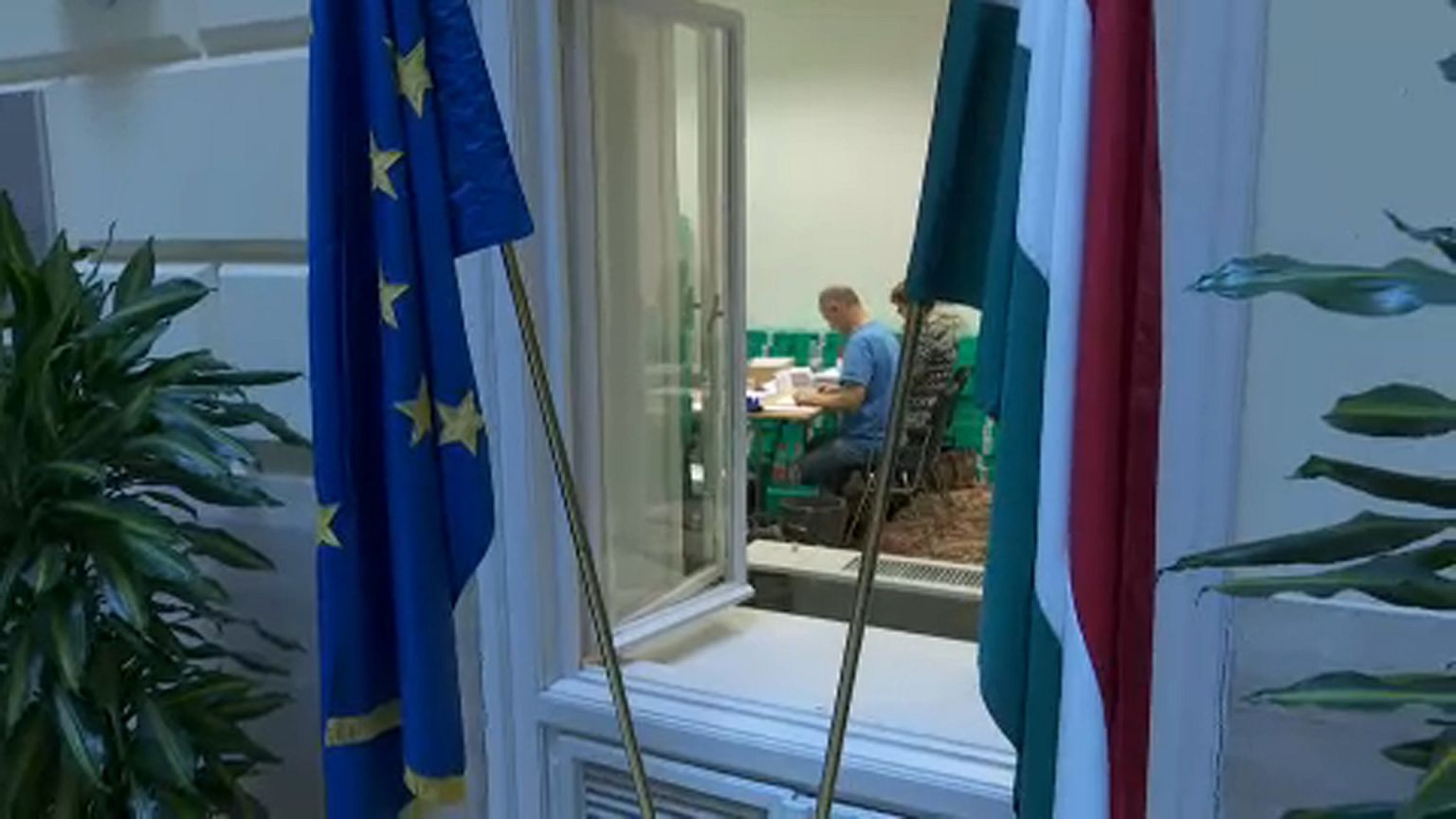 Lejár a jelöltállítási határidő