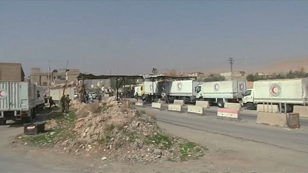 Llega un primer convoy humanitario a Guta Oriental Llega un primer convoy humanitario a Guta Oriental