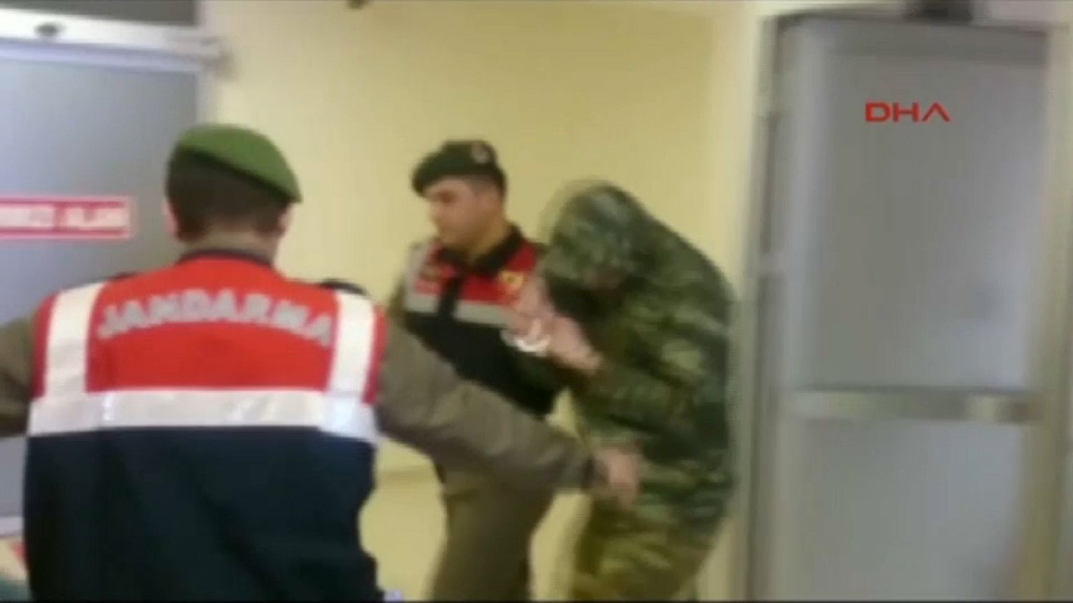La justicia turca rechaza la liberación de dos soldados griegos que cruzaron la frontera