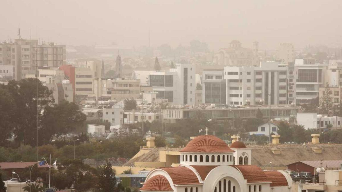 Ανησυχία για την σκόνη στην Κύπρο - Τι συμβουλεύουν οι γιατροί