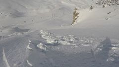 France : un snowbordeur sort indemne d’une avalanche