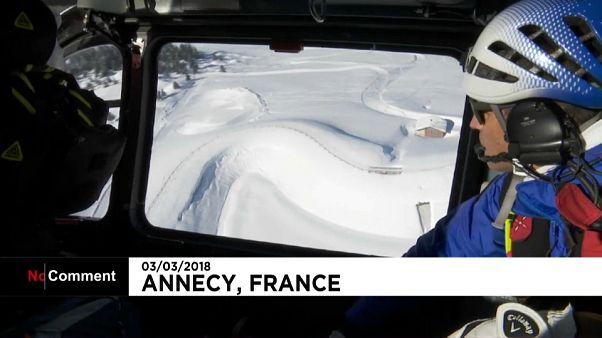 Rescate tras una avalancha en Francia Rescate tras una avalancha en Francia