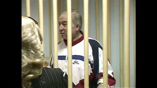 Ex-espião russo intoxicado no Reino Unido