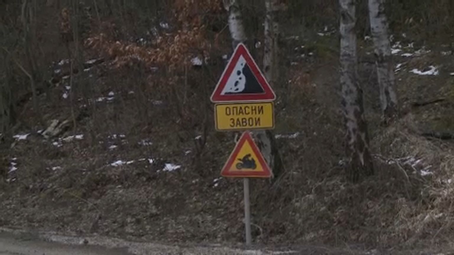 Sár- és kőlavina a hirtelen hóolvadás után