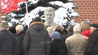 Zum 65. Todestag: Zahlreiche Menschen gedenken Diktators Stalin in Moskau