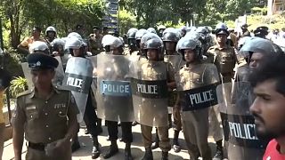 إعلان الطوارئ في سريلانكا بسبب اشتباكات بين مسلمين وبوذيين