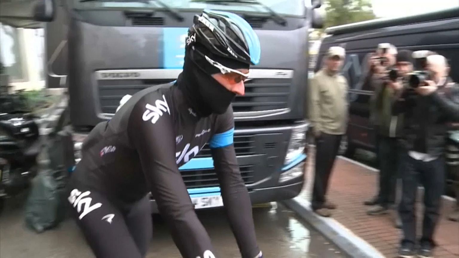 "Bestreite das zu 100%": Bradley Wiggins verteidigt sich