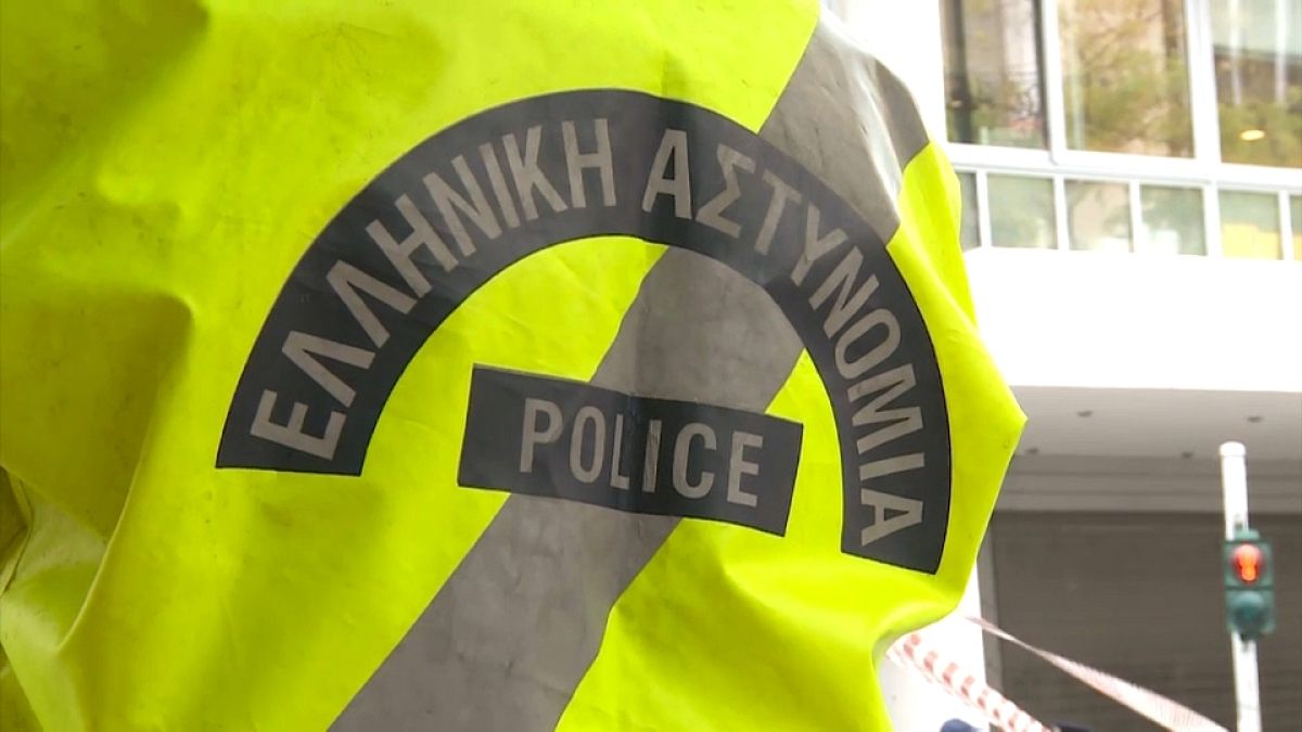Coup de filet anti-terroriste dans les milieux fascistes grecs