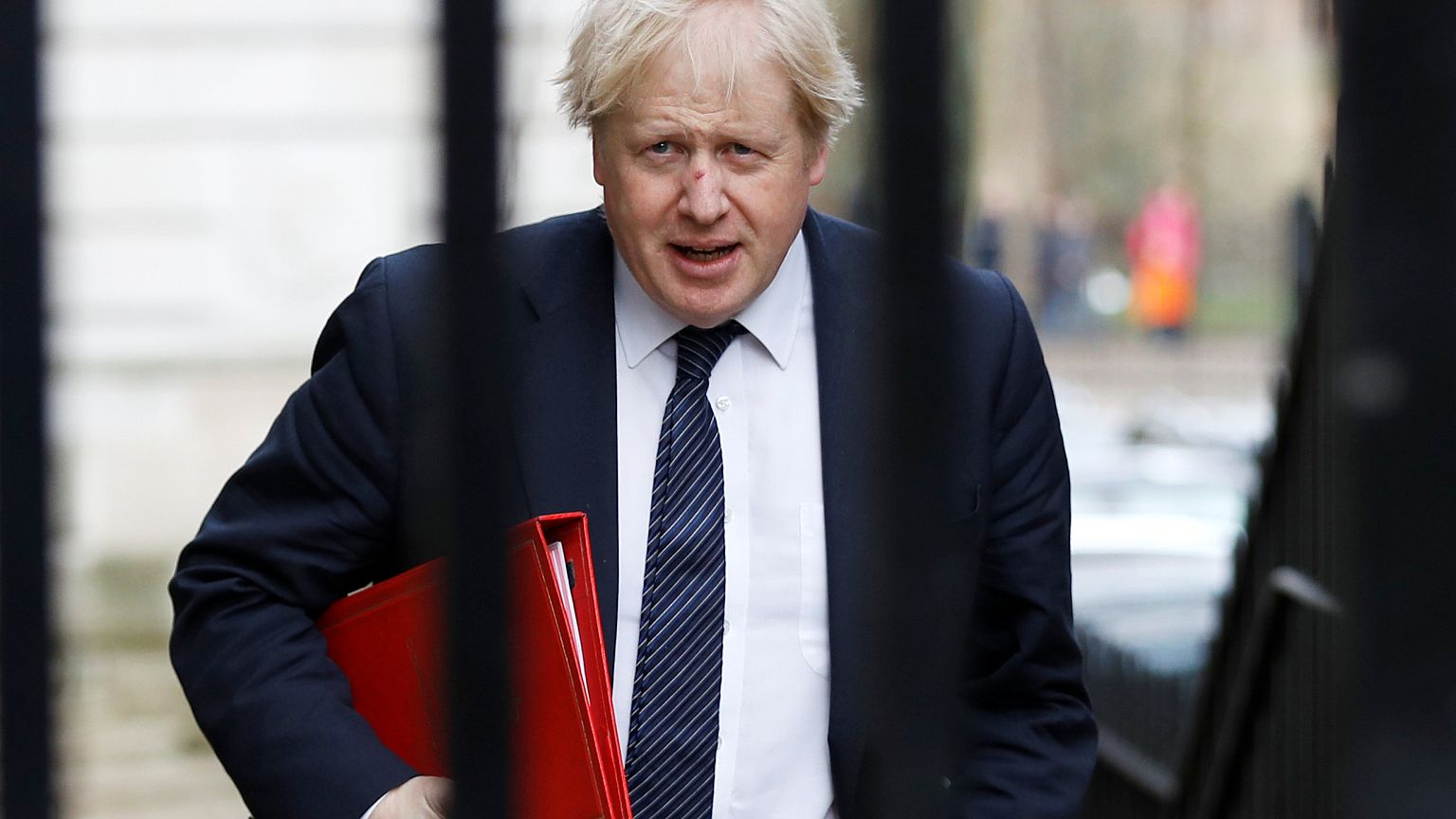 Londres ameaça Moscovo no caso do espião intoxicado