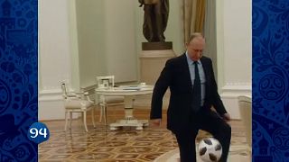 Putyin dekázgat – 100 nap múlva kezdődik a foci vb