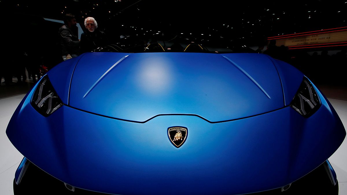 Lamborghini apresenta novidades em Genebra