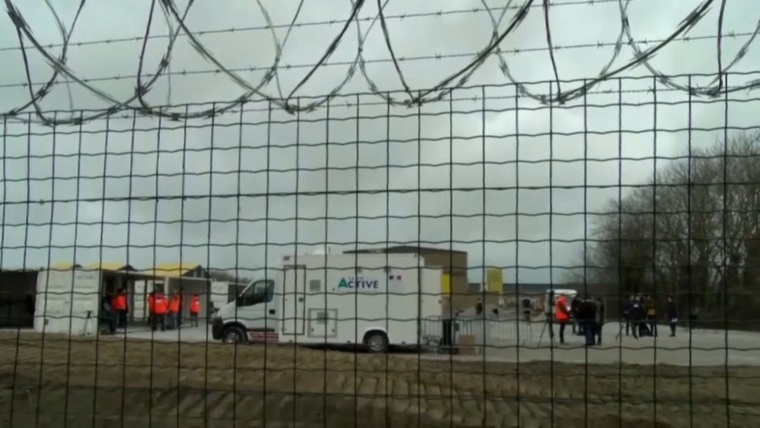 Calais : l'Etat français reprend la distribution des repas aux migrants