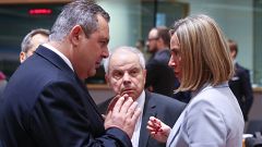Greece calls on EU to help free soldiers arrested in Turkey