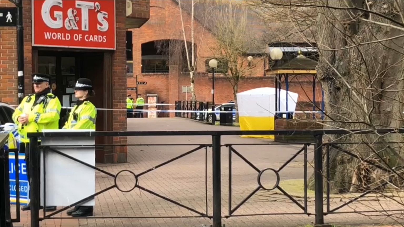 Lokalaugenschein: Schockierte Bewohner in Salisbury