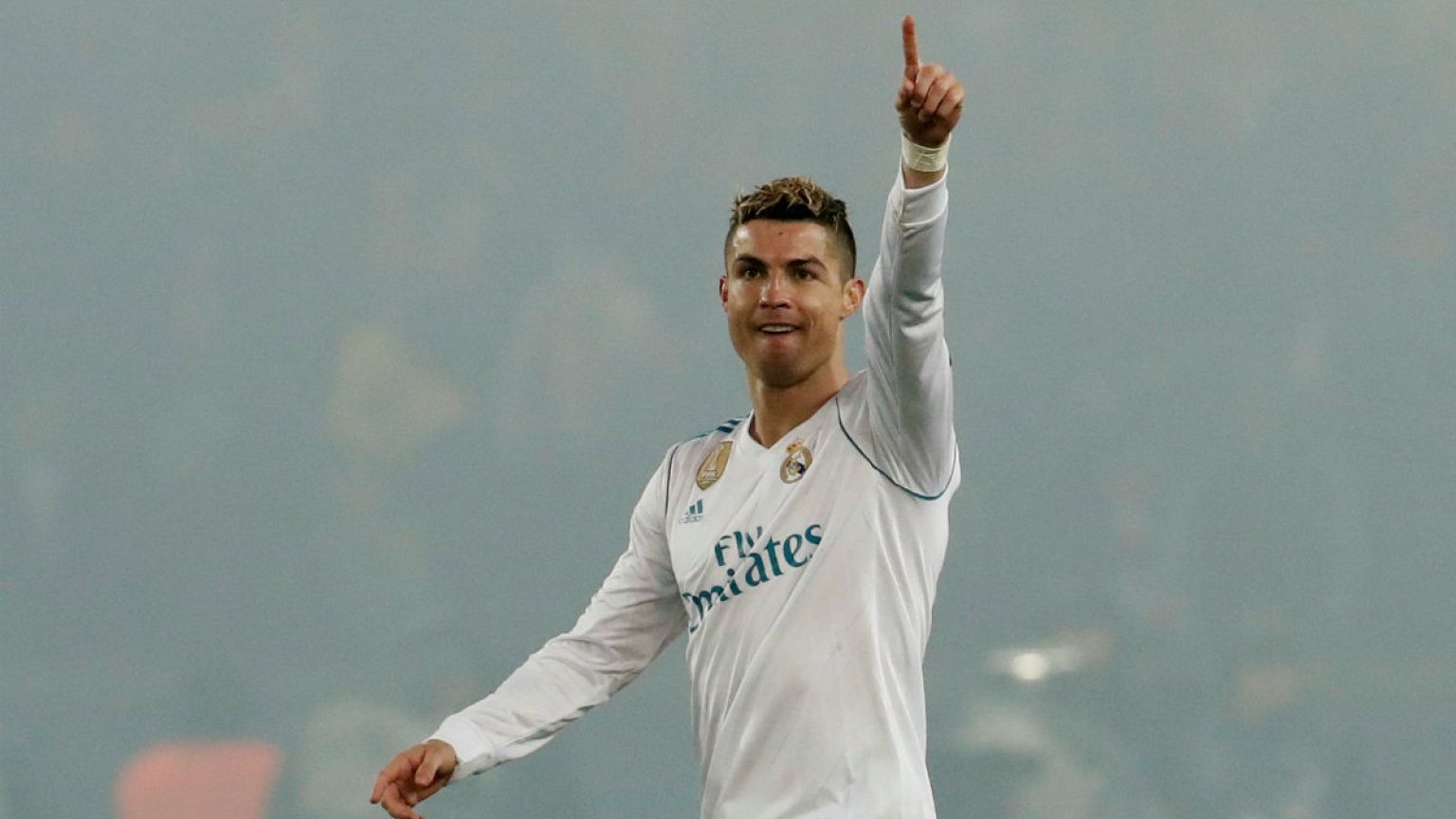 Şampiyonlar Ligi: Real Madrid ve Liverpool çeyrek finalde 