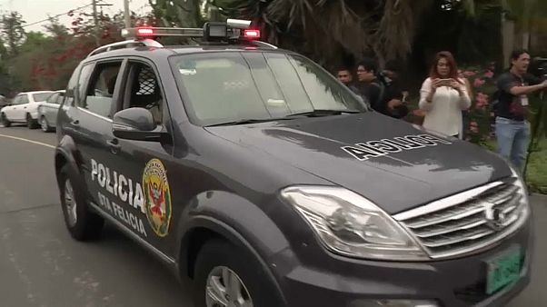 Peru: police raid homes of key opposition members Peru: police raid homes of key opposition members