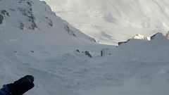 Wintersportler überlebt Lawinenabgang
