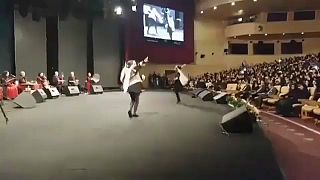 جنجال رقص دختران به مناسبت روز زن در حضور شهردار تهران