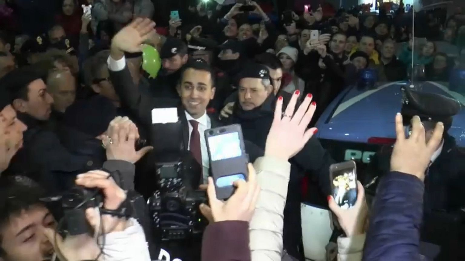 Di Maio llama a un pacto de Gobierno