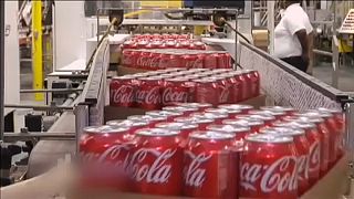 Szesszel támad a Coca-Cola