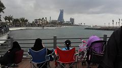 إيقاف فعاليات مهرجان ربيع جدة بسبب عضّ أسد لطفلة