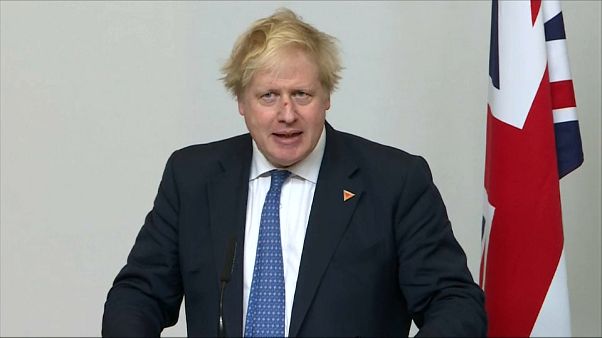 Boris Johnson anuncia una "respuesta contundente" Boris Johnson anuncia una "respuesta contundente"