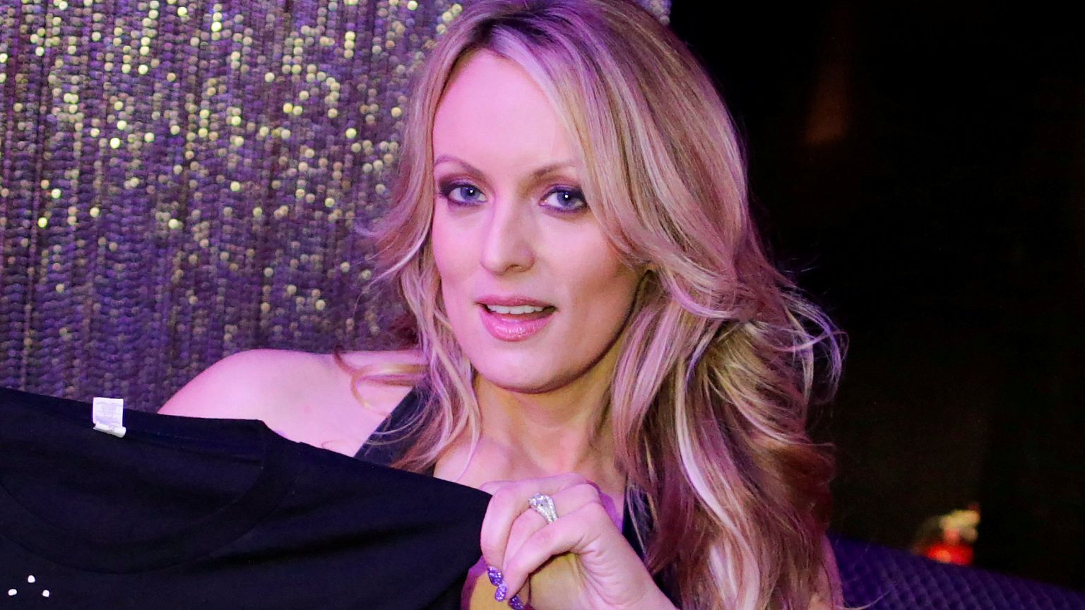 Trump nie toute relation avec l'actrice pornographique Stormy Daniels