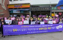Mulheres asiáticas marcham pela igualdade de género
