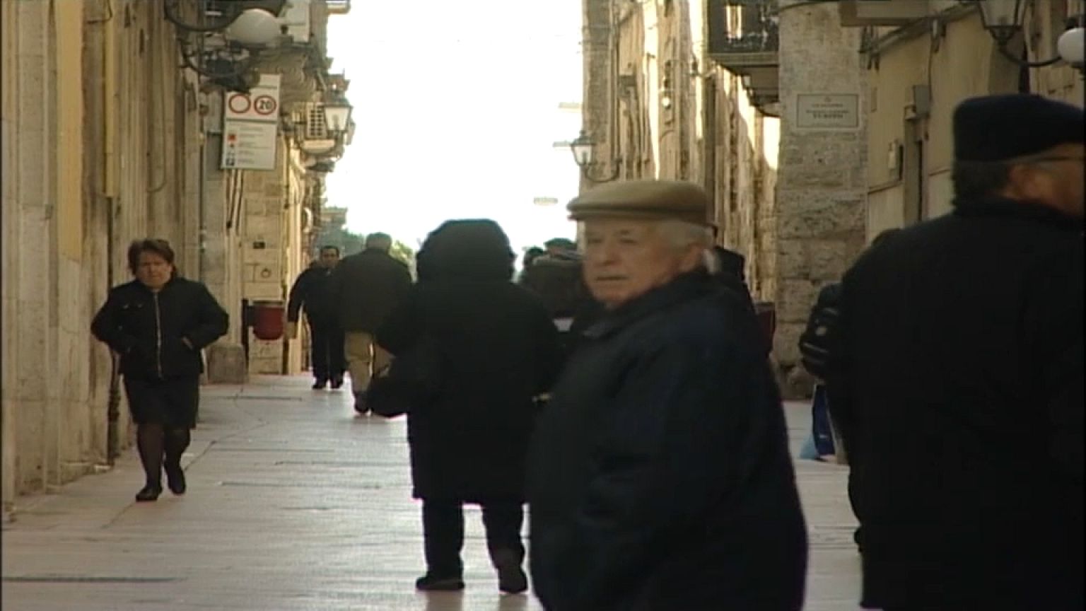 Cittadini già chiedono reddito di cittadinanza