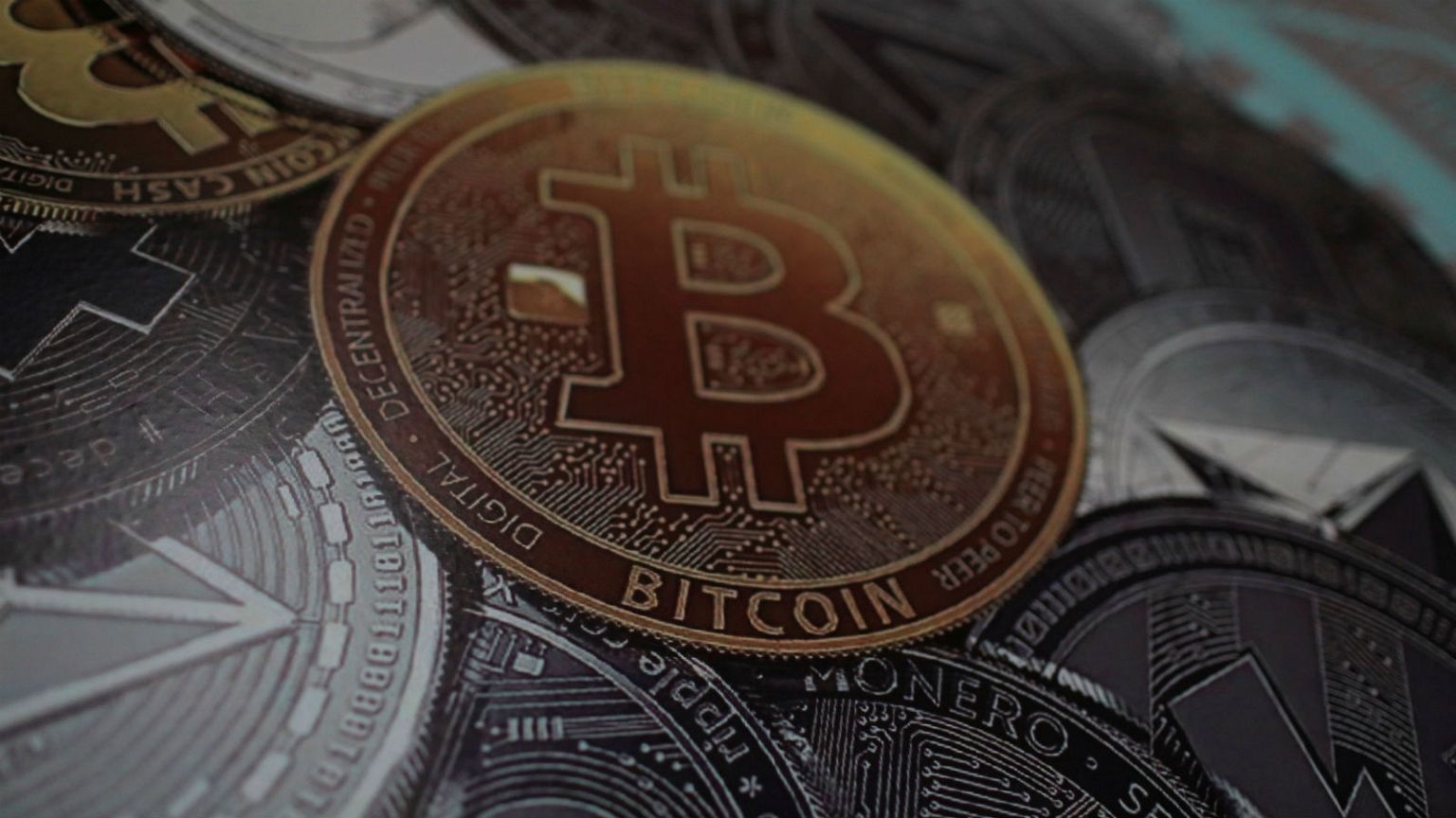 Braquages à répétition dans “des fermes de bitcoin” en  Islande