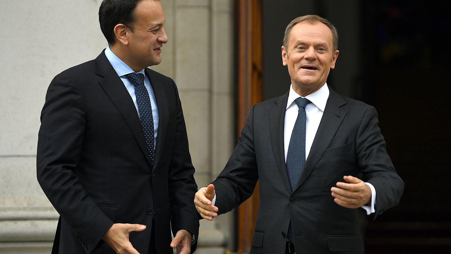 Tusk diz "Irlanda primeiro" nas negociações sobre o Brexit