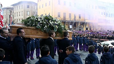 مراسم تشییع جنازه داوید استوری، کاپیتان پیشین تیم فیورنتینای ایتالیا
